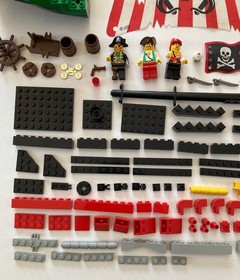 Lego Pirates: 6250 Cross Bone Clipper - 100% Complete - Beautiful Condition