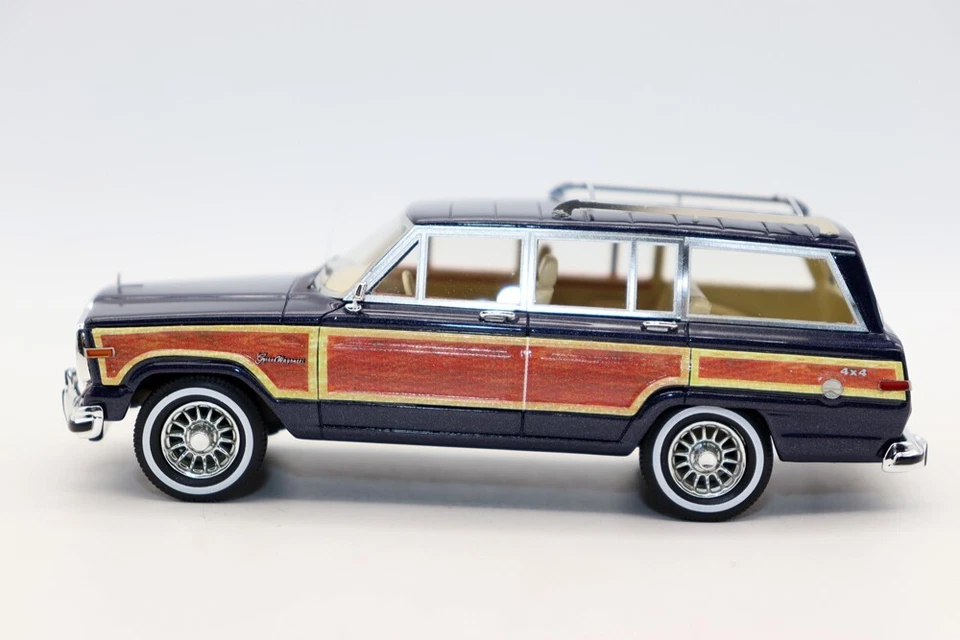 Coches Jeep Grand Wgoneer escala 1/43 NEO coches de resina azul oscuro para regalo de colección Foto 2 de 4