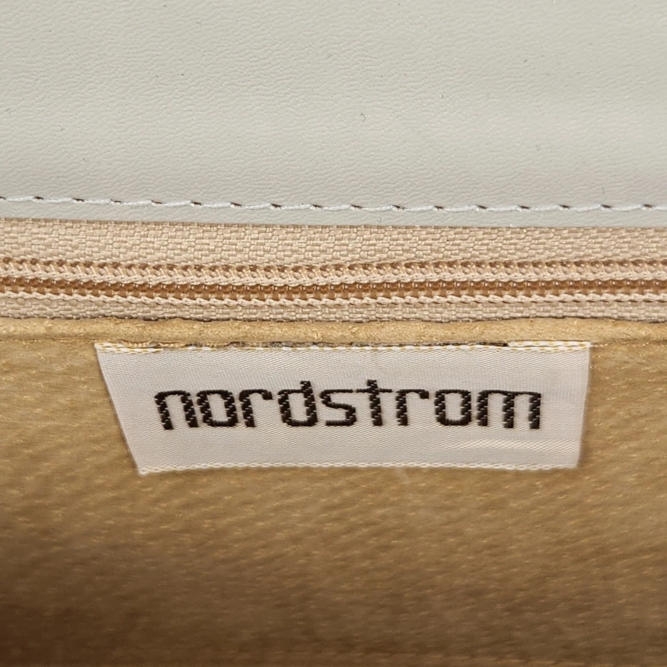 Винтажная серая виниловая сумка-клатч Nordstrom с кожаными съемными плечевыми ремнями  - Изображение 3 из 4