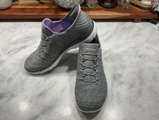 Skechers Women's Slip-ins Summits Dazzling Haze Gry Sneakers Wide Size:10