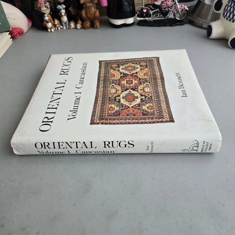 SIGNED Oriental Rugs Vol 1 Caucasion Ian Bennett ORIENTAL TEXTILE PRESS 1981 - Image 2 of 4