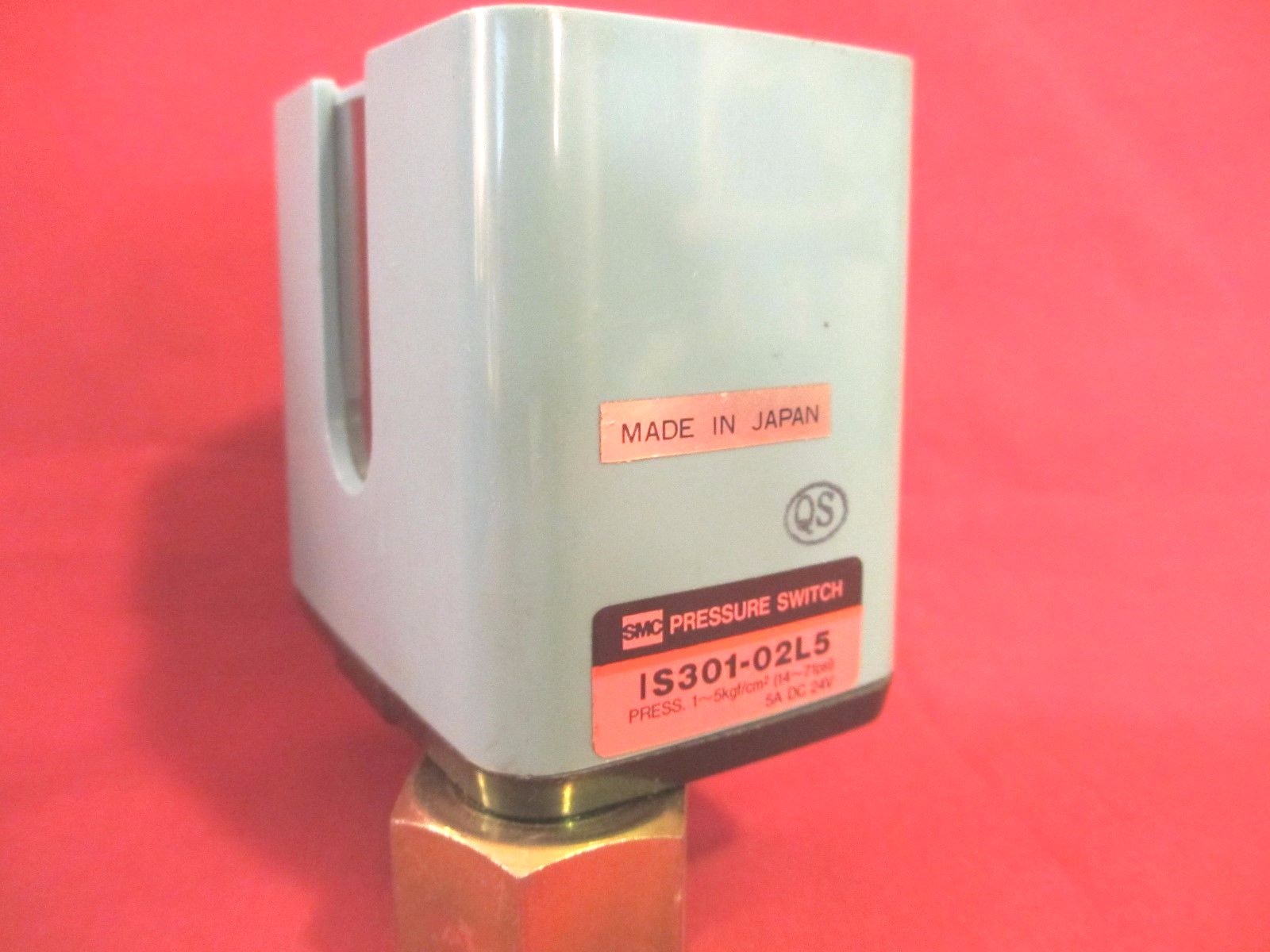 SMC IS301-02L5 Pressure Switch