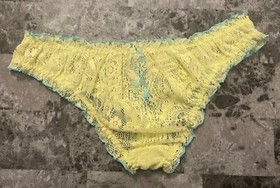 VICTORIA'S SECRET SEXY LITTLE THINGS M YELLOW LACE RUFFLE BLOOMER RARE PANTIES