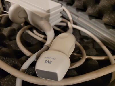 SIEMENS ACUSON 8V3 VECTOR ARRAY ULTRASOUND TRANSDUCER PROBE  EXCELLENT QUALITY 