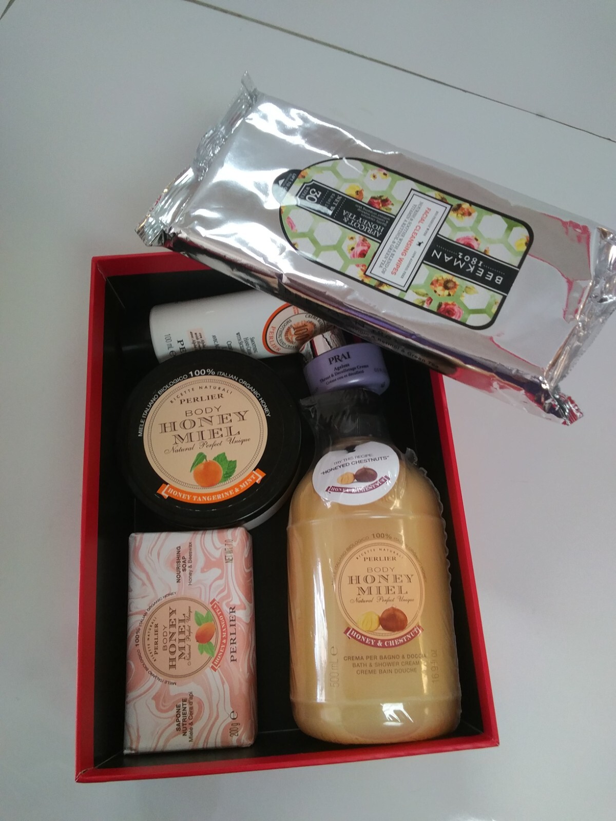 Limited perlier Fruits Gift Set with Prai and Beekman extras, Over 145
