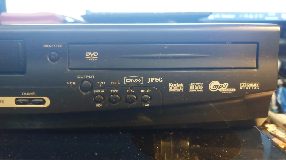 videoregistratore combo funai dc8-m1000db - Immagine 2 di 4