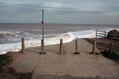 Foto 6x4 Ende der Straße Easington\/TA3919 Ich frage mich wie viel weiter thi c2009