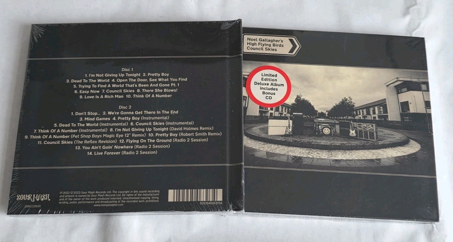 Noel Gallagher's High Flying Birds Council Skies - Deluxe Album - New & Sealed