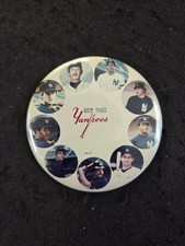 4 inch Baseball button New York Yankees  ( G to VG )