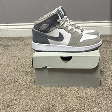 Jordan Air Jordan 1 Mid Gray/White Colorblock Mid Top Lace-Up Sneakers 6