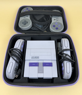 Nintendo SNES Classic Edition Mini Bundle - 4 Controllers (2 Wireless) & Case