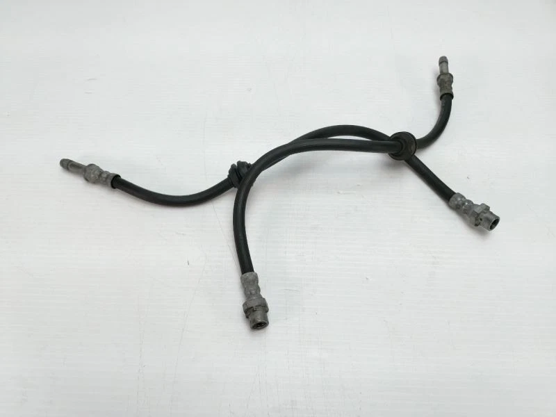 BMW 325i 330i 325ci E46 2005 tracción trasera marca FTE juego de mangueras de freno delanteras izquierda y derecha Foto 3 de 4