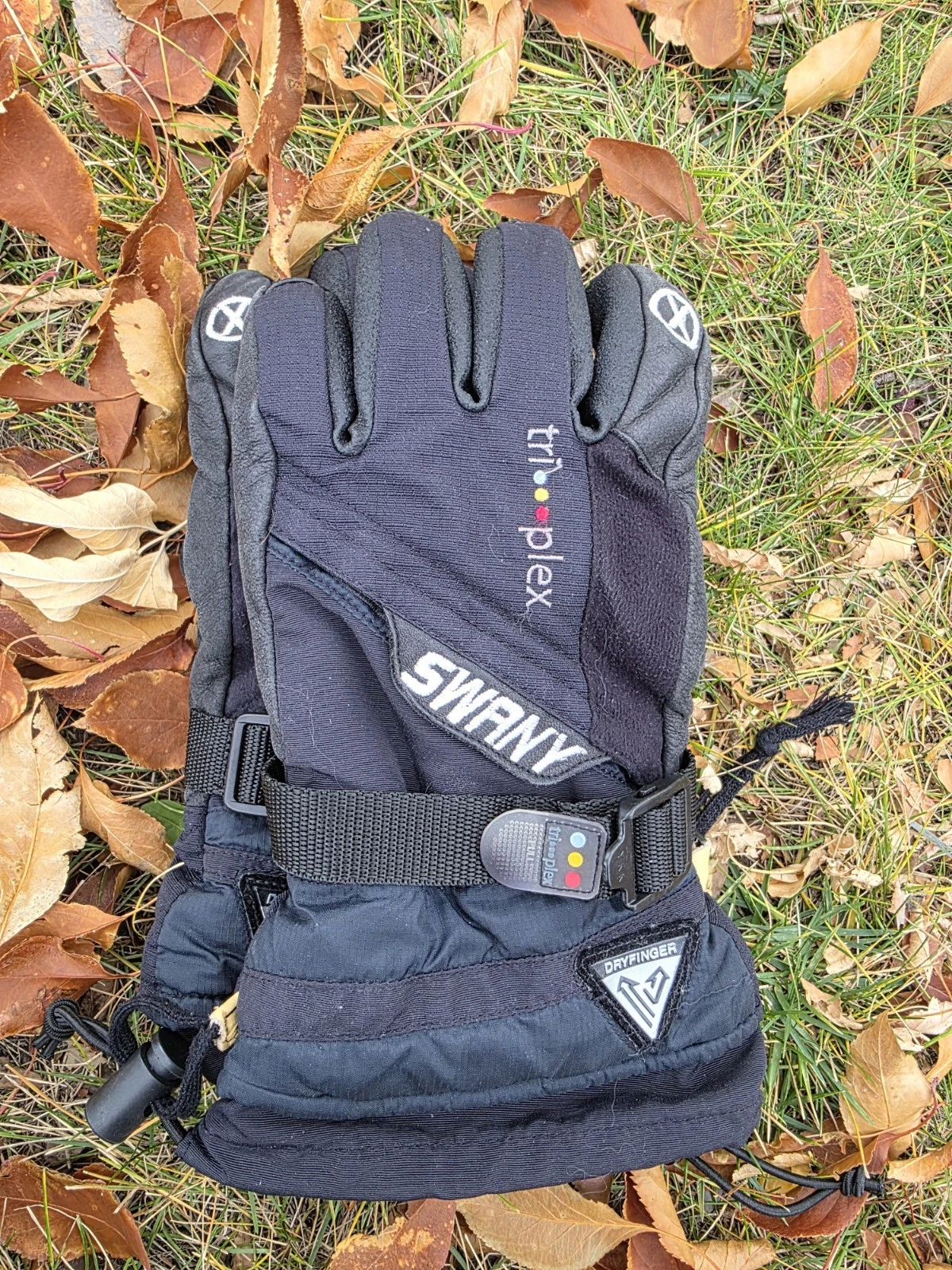 Swany Tri Plex Winter Ski Gloves Model SX-13 Woman's Size L
Opens in a new window or tab