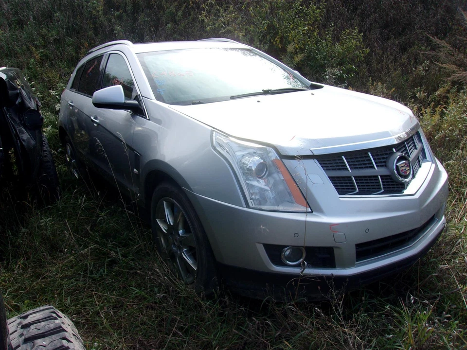Used Upper Engine Intake Manifold fits: 2010 Cadillac Srx 3.6L upper Upper Grade - Image 4 of 4
