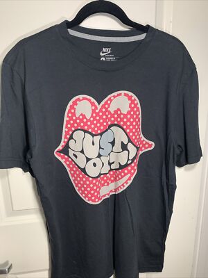 nike lips t shirt