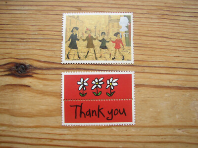 New Greetings in Art 1st class Stamp L S Lowry Painting Children playing GB UK