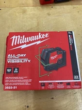 Milwaukee 3522-21 USB Rechargeable Green Cross Line & Plumb Points Laser