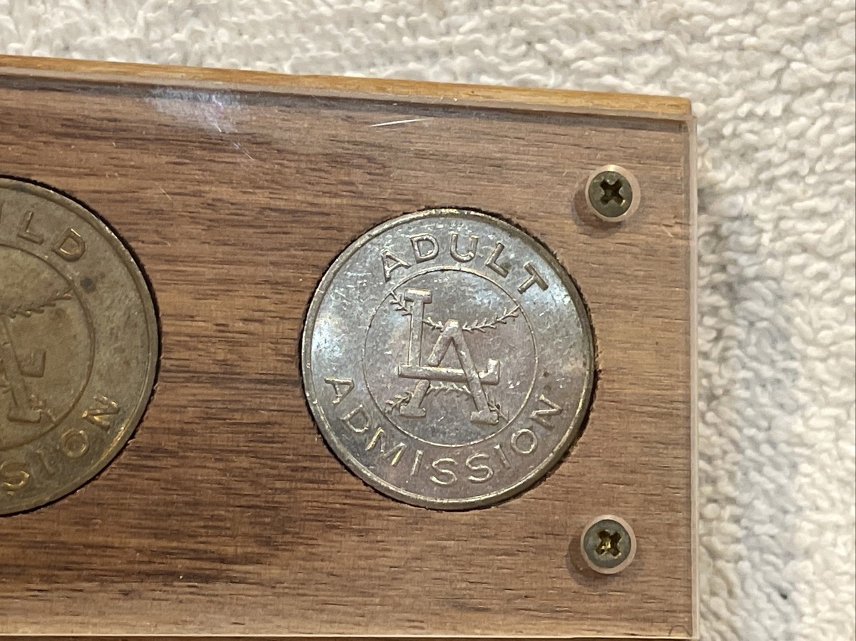 【激レア】1962年 ロサンゼルス・ドジャース 入場トークン 3枚セット 1962 LOS ANGELES DODGERS ADMISSION (3) TOKENS IN DISPLAY