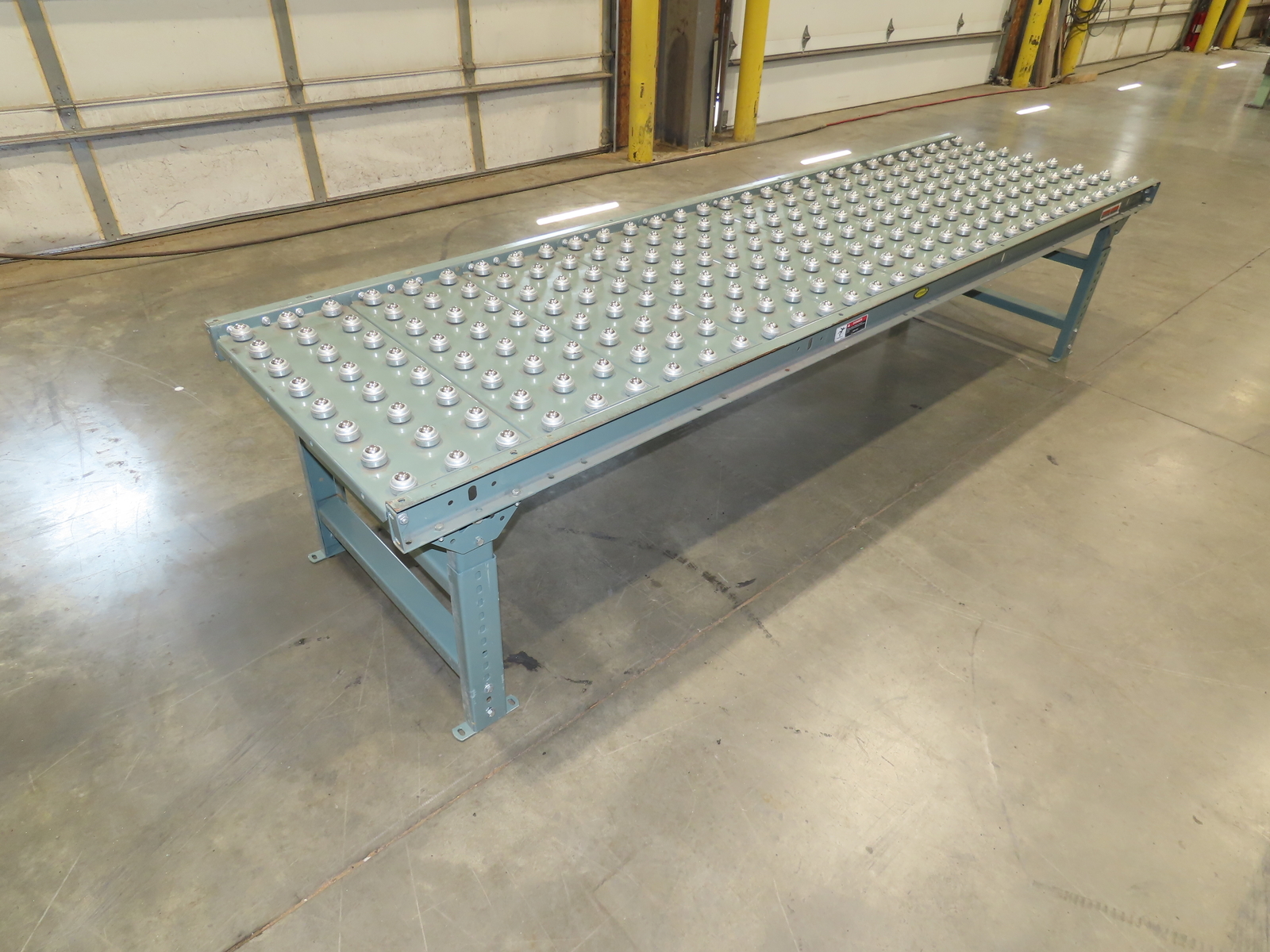 Hytrol 34"x 10' Ball Transfer Conveyor Table 31"BF 4"Centers Adj Height