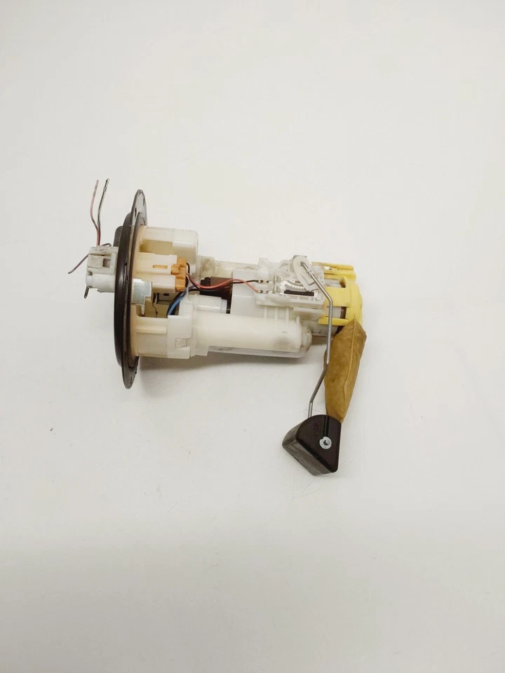 Toyota Avalon 2006 conjunto de bomba de combustible OEM Foto 4 de 4