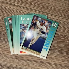1992 Fleer Baseball cards lot of 36 cards! 1 HOF Yount, Minor Stars, Commons