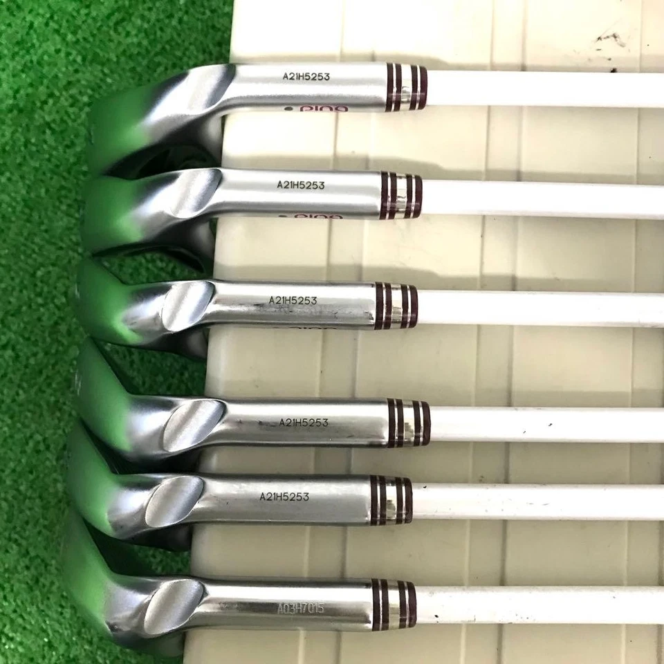 PING G Le2 Ladies Iron Set 6pcs 7-9, W, S, GW Graphite Flex L Black Dot - Image 4 of 4