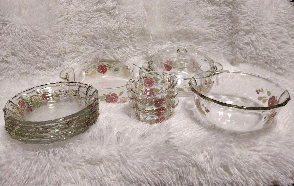 Vintage Old Pyrex retrò motivo floreale 11 pezzi vetro resistente al calore s... - Immagine 3 di 4