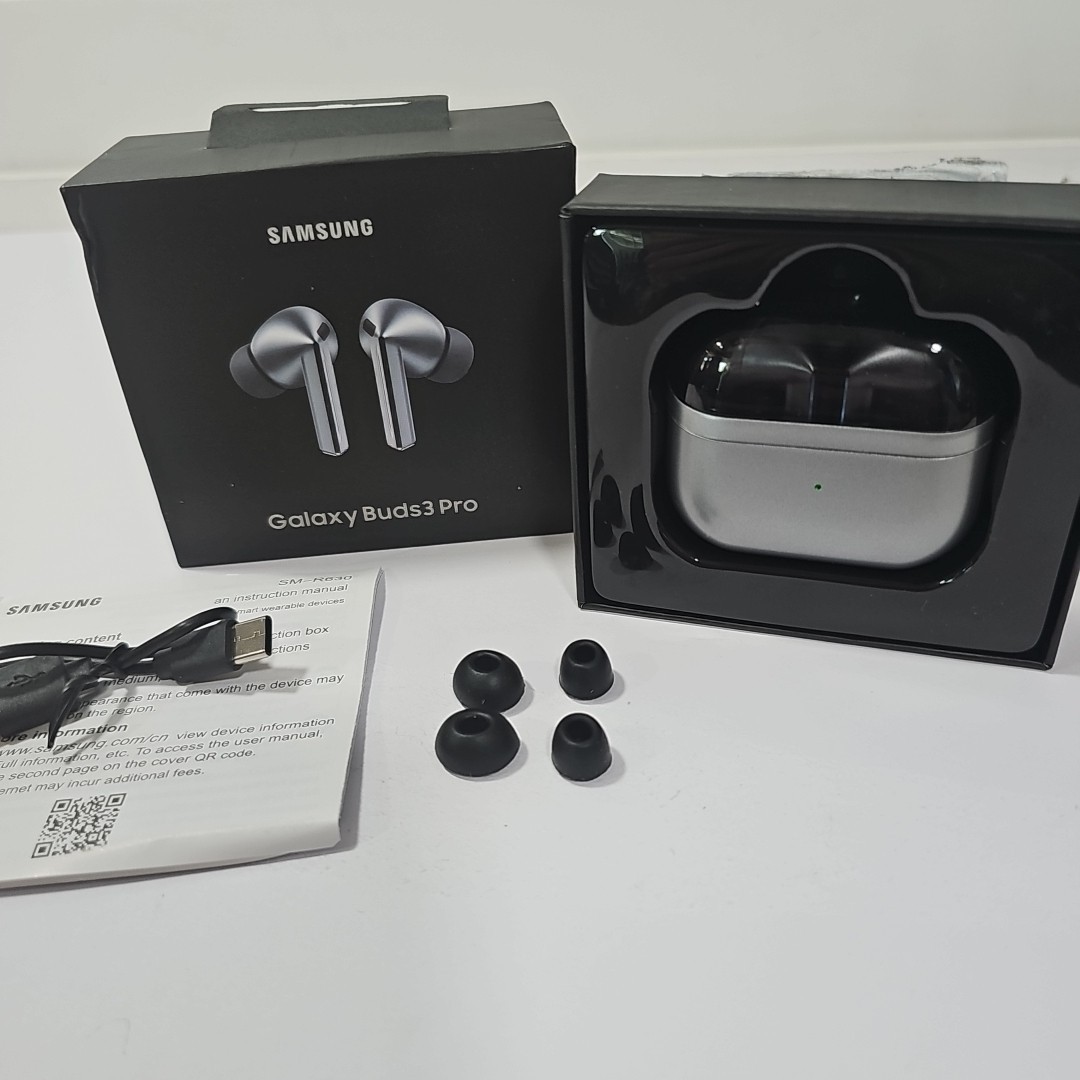 Samsung Galaxy Buds3 Pro SM-R630 Wireless Earbuds - Silver | eBay
