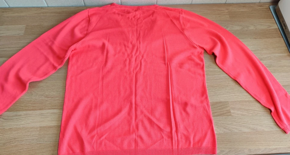 Bundle Lot Size 18-20 Long Sleeve Top Jumper White, Black, Coral, Purple BNWOT - Image 4 of 4