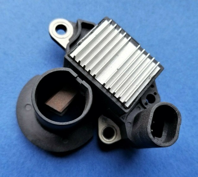 PREMIUM MARINE VOLTAGE REGULATOR/BRUSH ASSEMBLY fits MERCURY OUTBOARDS