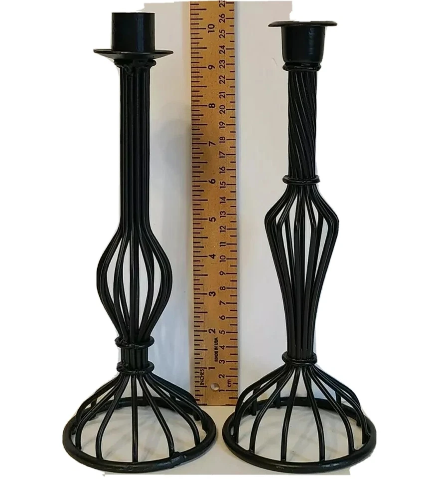 Par de Candelabros de Hierro Negro - 10" de Alto ~ Gótico Intrincado Impresionante Pesado Foto 2 de 4