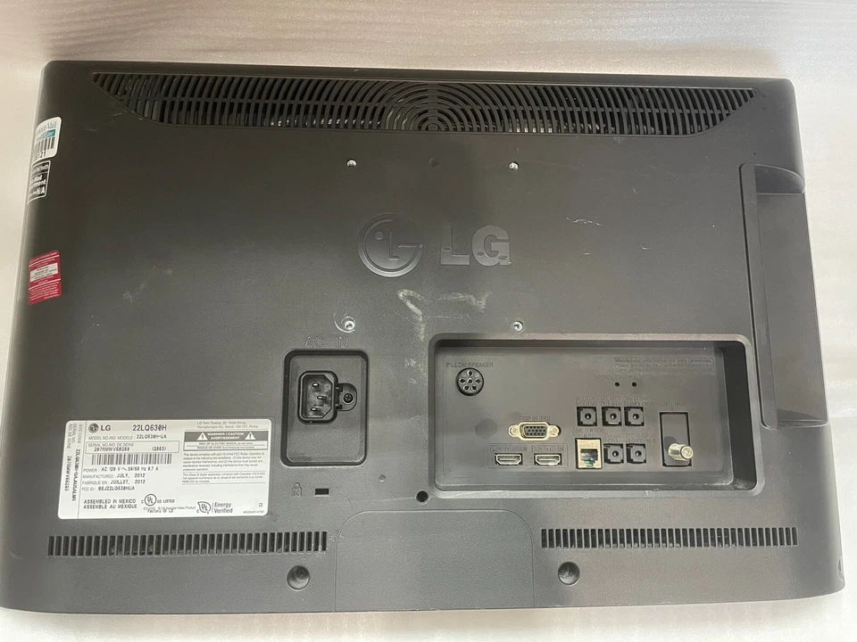 LG Hospital Grade LCD 22"  HDTV with HD-PPV 22LQ630H. - Image 3 of 4