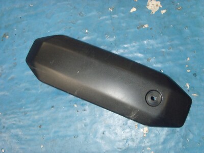 YAMAHA MT07 2014 TANK CENTER TOP COVER 2014-2017