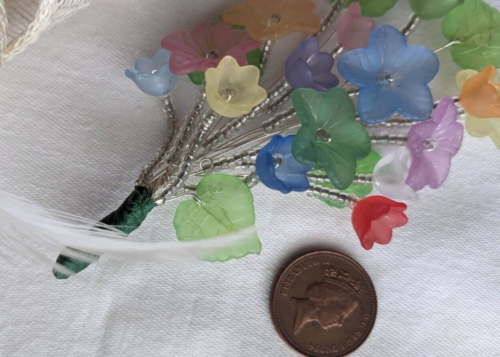 CUSTOMISED FASCINATOR & MATCHING BUTTONHOLE - Picture 7 of 10
