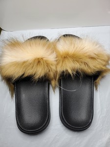 furry slides size 12