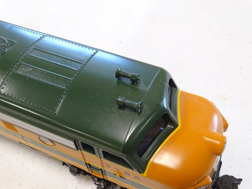Williams Great Northern 318A / O Gauge / Tested / Running / FedEx FS - Picture 11 of 20