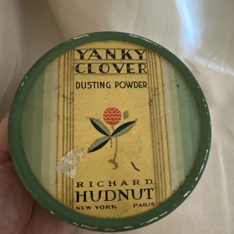 1930's Richard Hudnut Yanky Clover Dusting Powder Tin  New York Paris