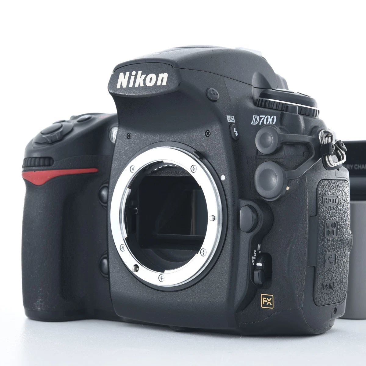 Nikon D700 Digital SLR Cameras 12-13.9 MP Maximum Resolution for