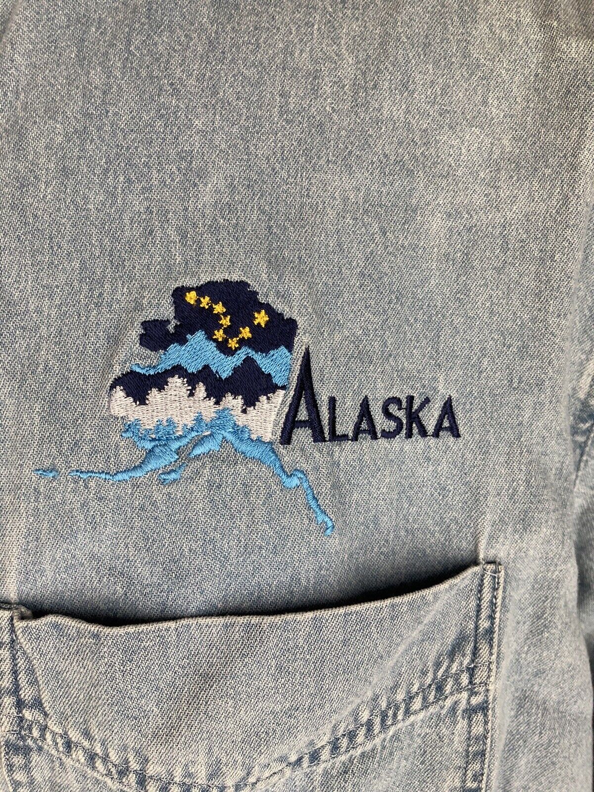 Faded Light Blue Denim Shirt Alaska Patch Men’s M… - image 3