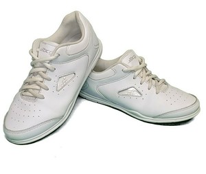 best cheer shoes for tumblers