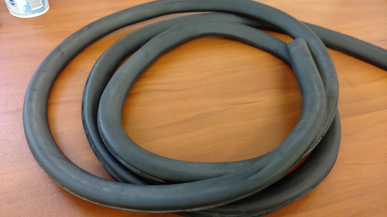 LAMBORGHINI MURCIELAGO LP640 DRIVER DOOR RUBBER GASKET OEM 