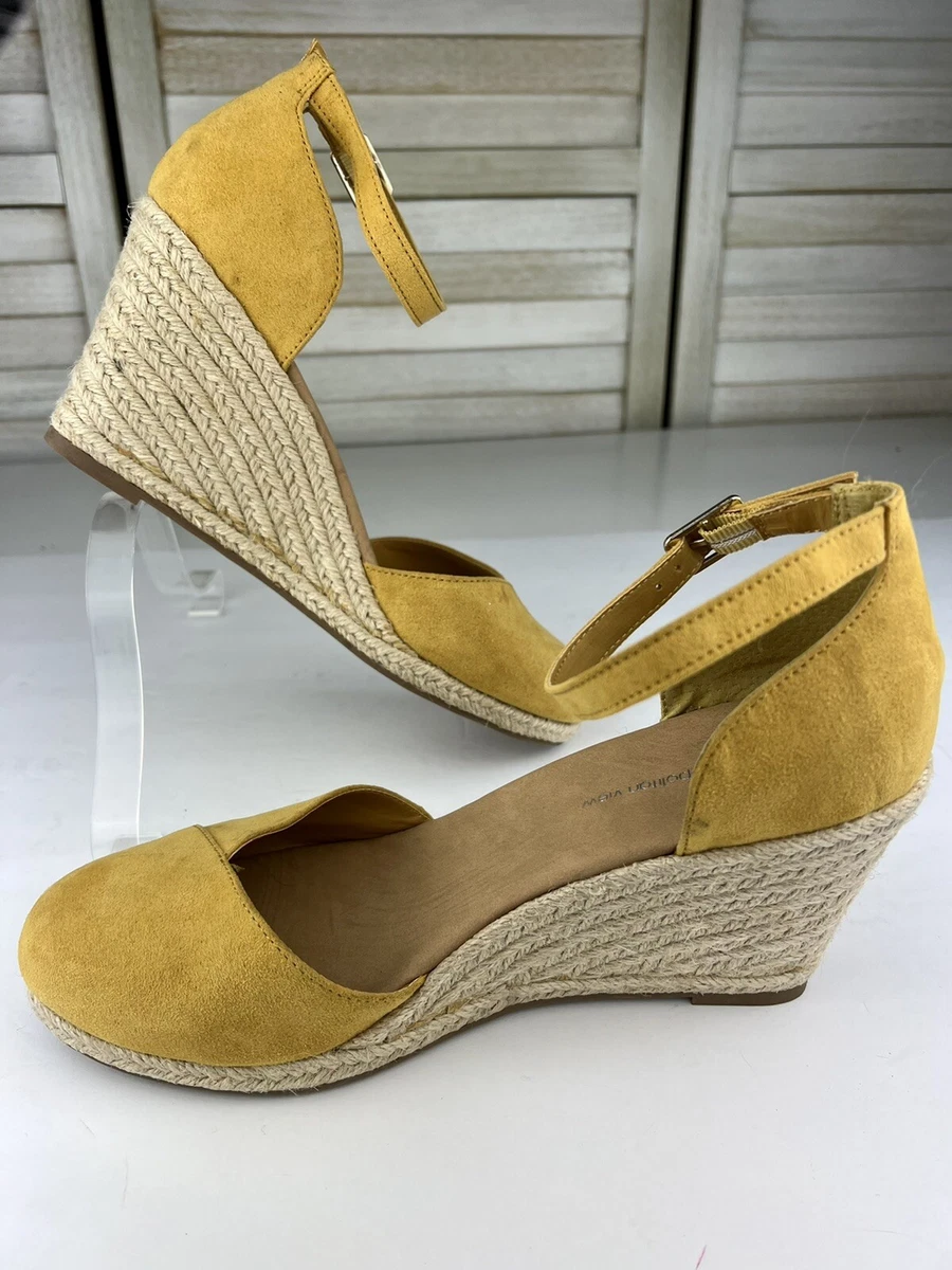 NEW Metropolitan View Womens Bailey Closed Toe Espadrille Mustard