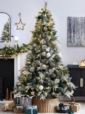 7Ft High Moor Flocked Pre Lit Christmas Tree Green Realistic Branches