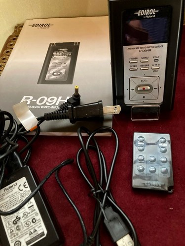 Roland EDIROL Recorder R-09HR 24bit 96kHz WAVE/MP3 RECORDER JAPAN Used