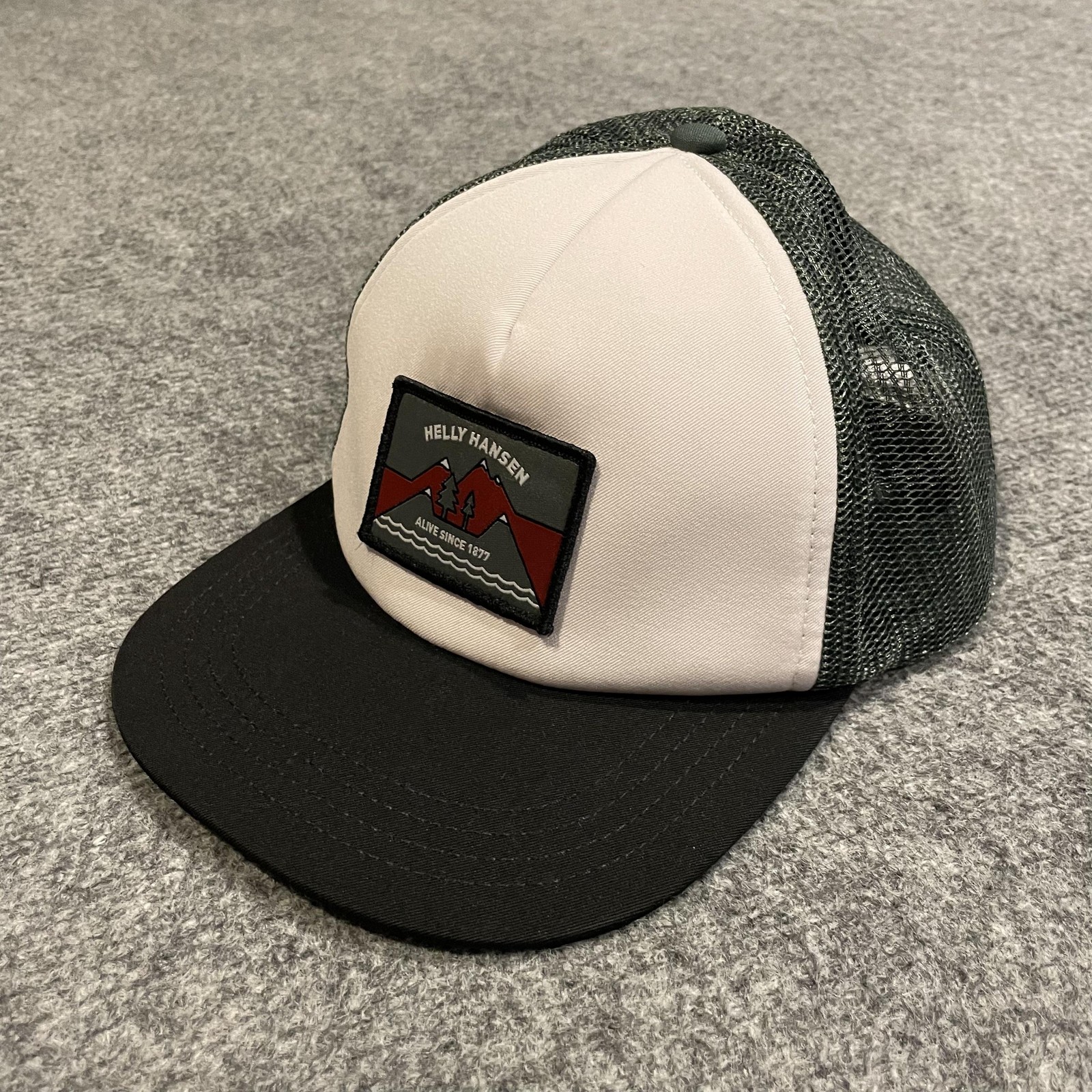 Helly Hansen Mountain Patch Mesh Trucker Hat Snap… - image 1