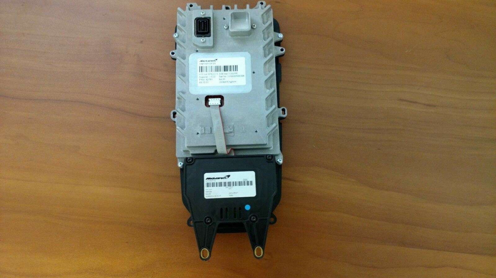 MCLAREN CENTER CONTROL NAVIGATION SCREEN CONSOLE SWITCH OEM 11M1431CP.01