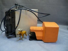 Schleuniger 111000 Pneumatic Wire Crimping Machine 90PSI w/ foot pedal