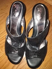 Euro Soft By Sofft Black Leather Chunk Heel, Snakeskin Size 8, Rarely Worn!