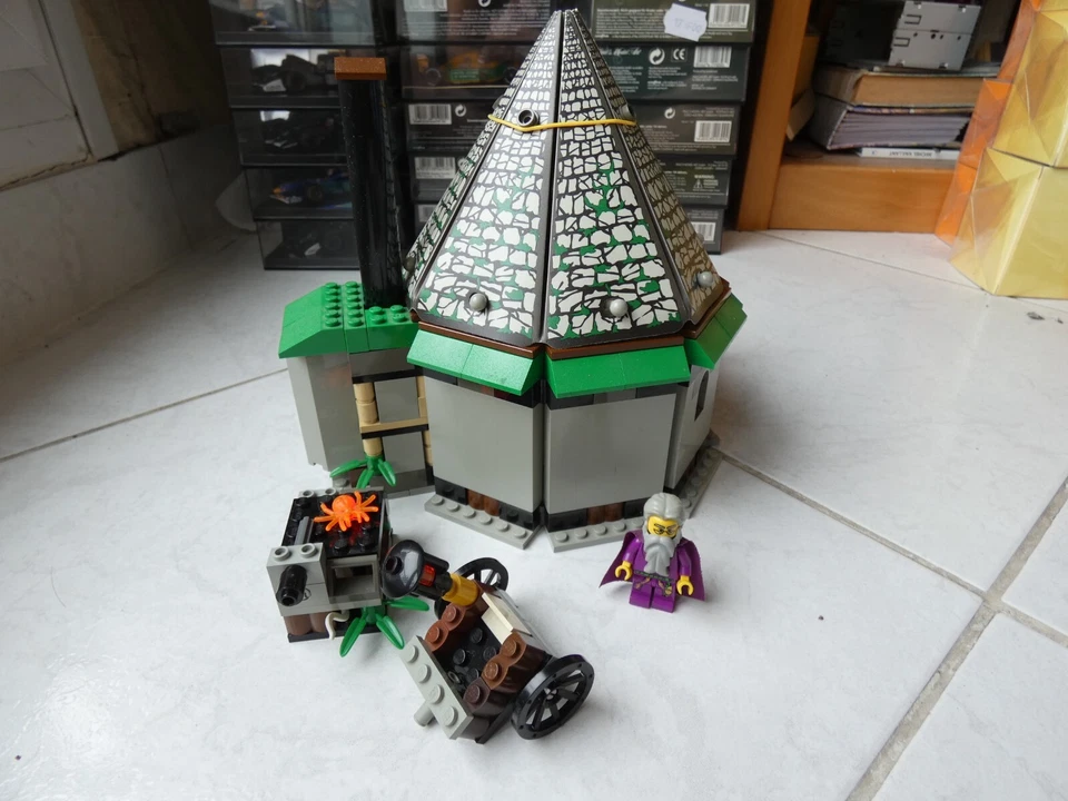 LEGO Harry Potter 4707 Hagrid's Hut, photo 3 sur 3