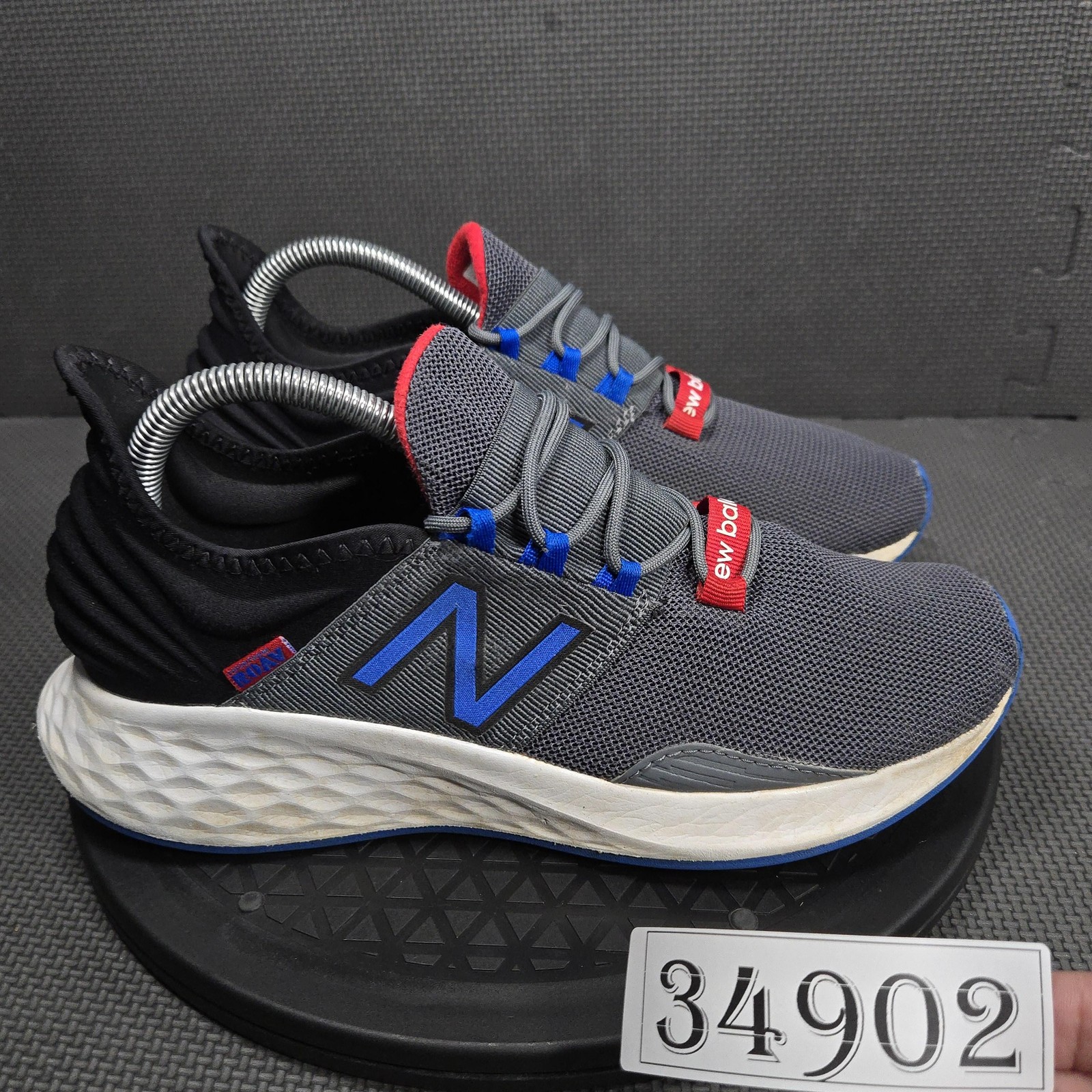 New Balance Fresh Foam Roav Shoes Mens Size 8.5 Gray Running Sneakers MROAVCK1